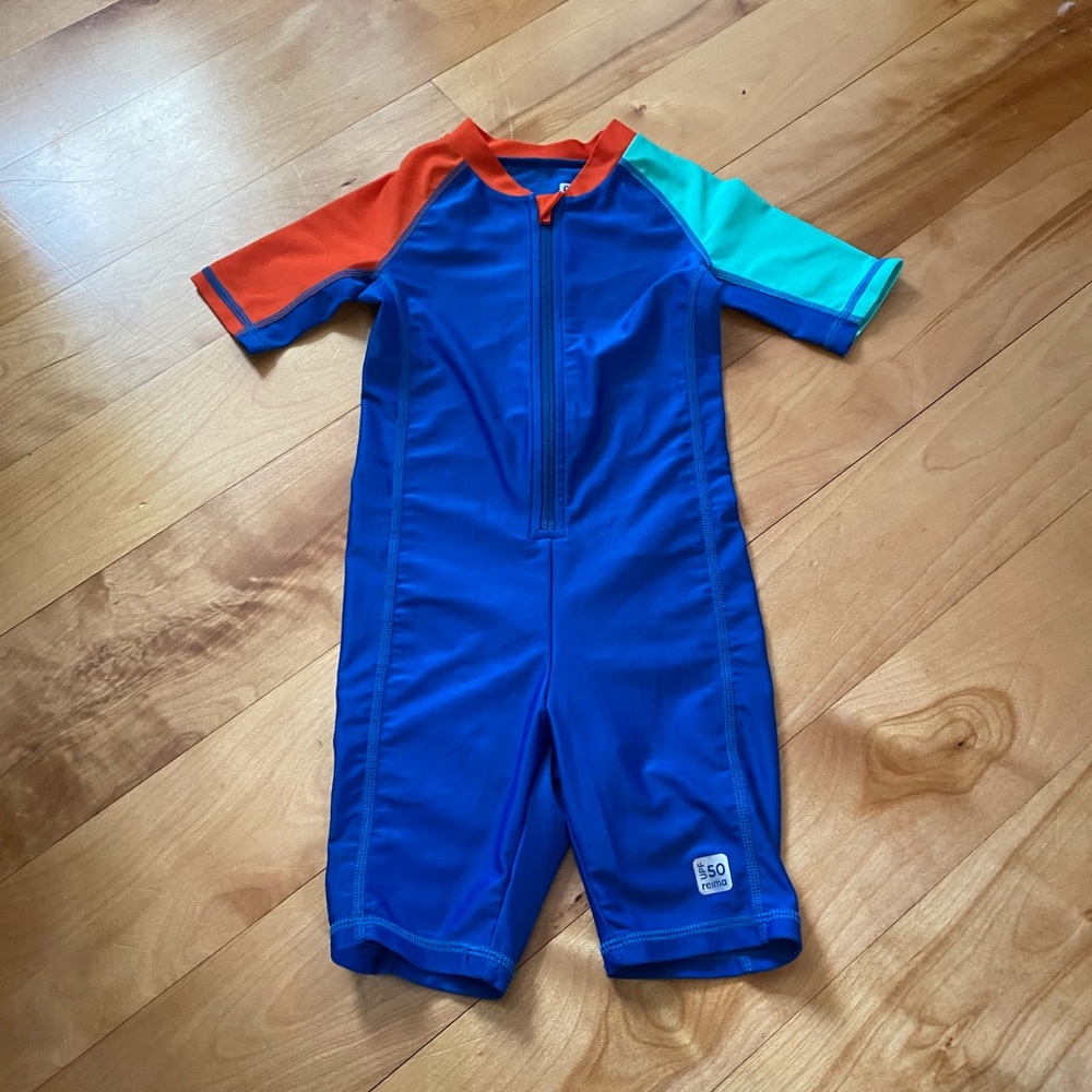 Reima rashguard- 2T - EUC
